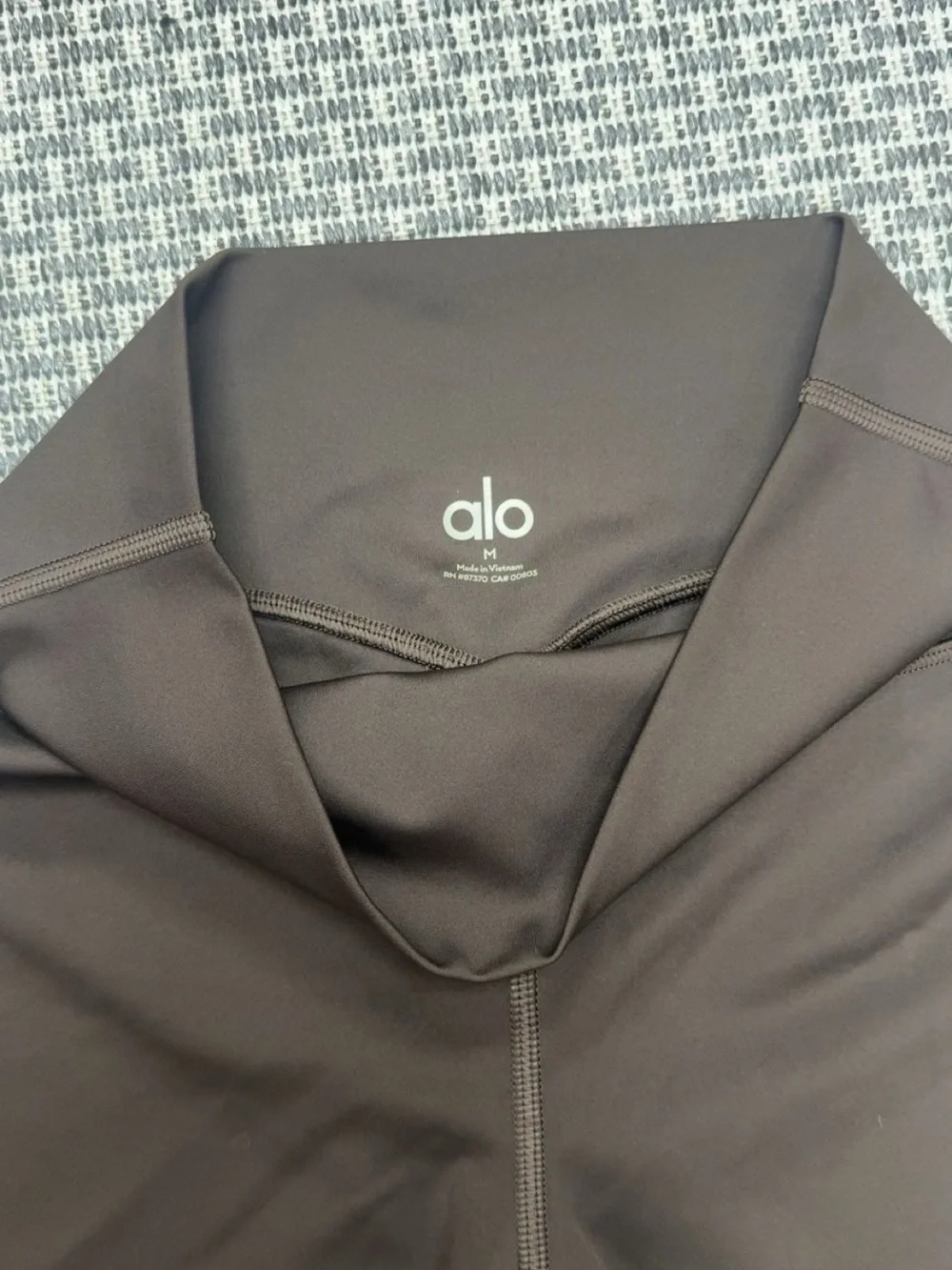 ALO Yoga nwot never
